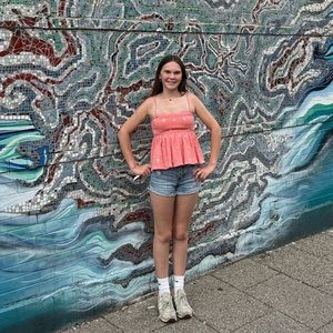 Meet your Posher, Charlotte